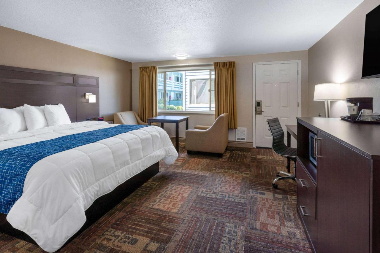 Travelodge By Wyndham Florence Extérieur photo