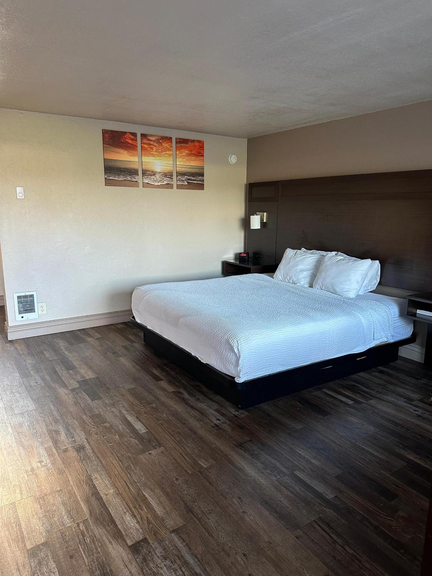 Travelodge By Wyndham Florence Extérieur photo