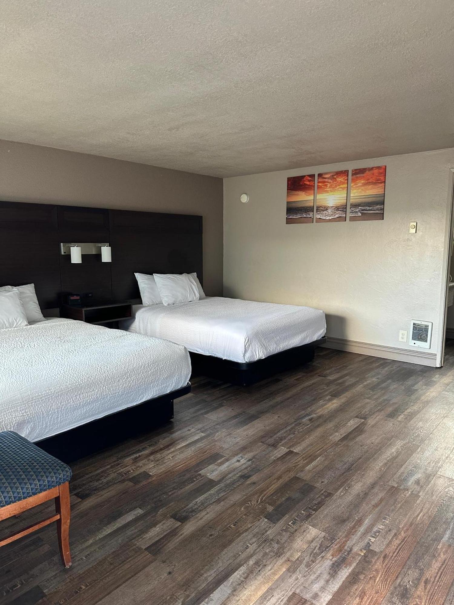Travelodge By Wyndham Florence Extérieur photo