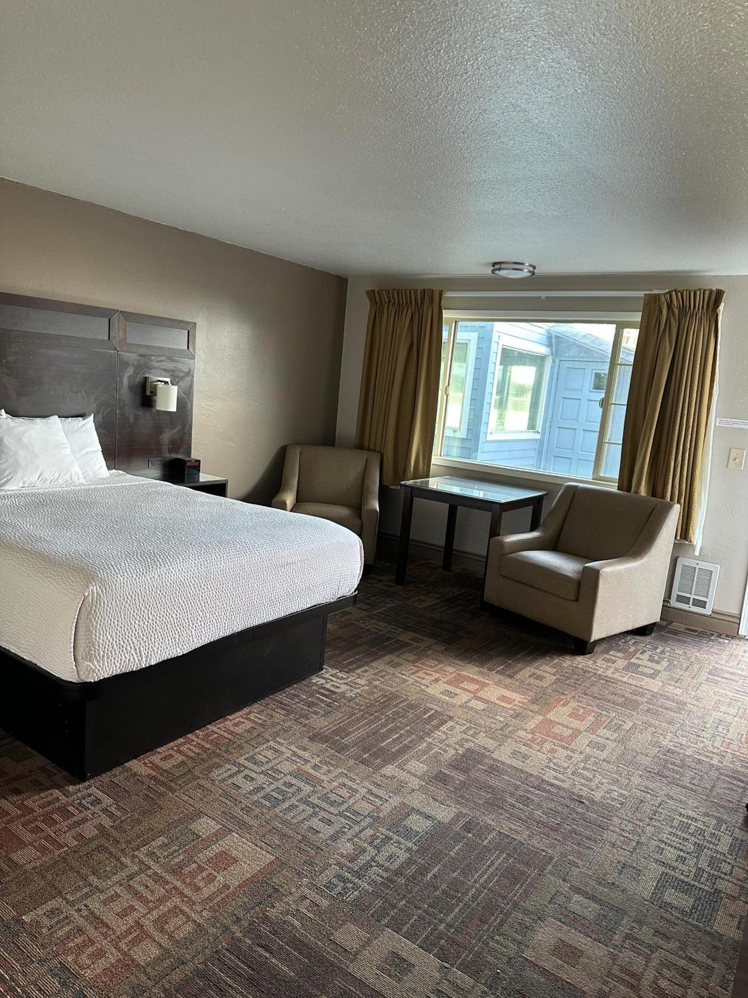 Travelodge By Wyndham Florence Extérieur photo